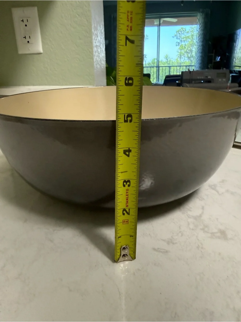 Oyster Gray Le Creuset Enameled Cast Iron soup pot with Glass Lid 5.5 quart
